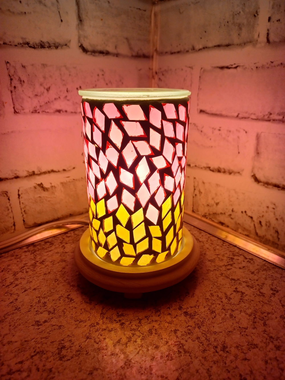 Sunrise Mosaic Simmer Lights Wax Warmer Sprinkles Pink Zebra Woodgrain base